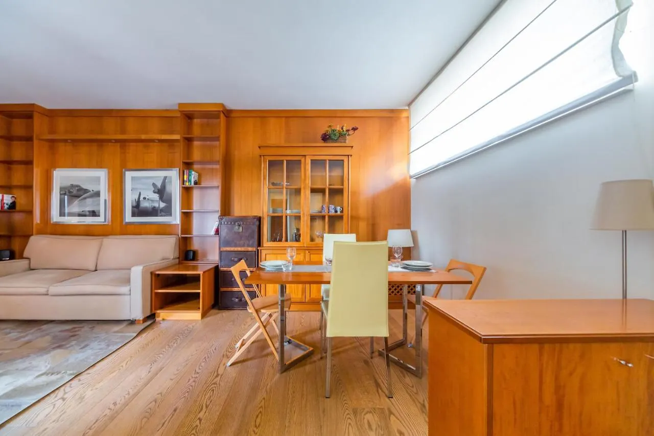 Apartment Cozy Apt - Corso Vercelli & Conciliazione M1 Milan