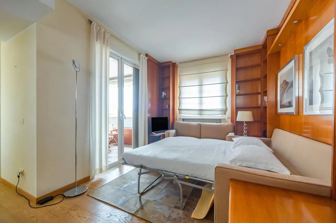 Cozy Apt - Corso Vercelli & Conciliazione M1 Milan Apartment